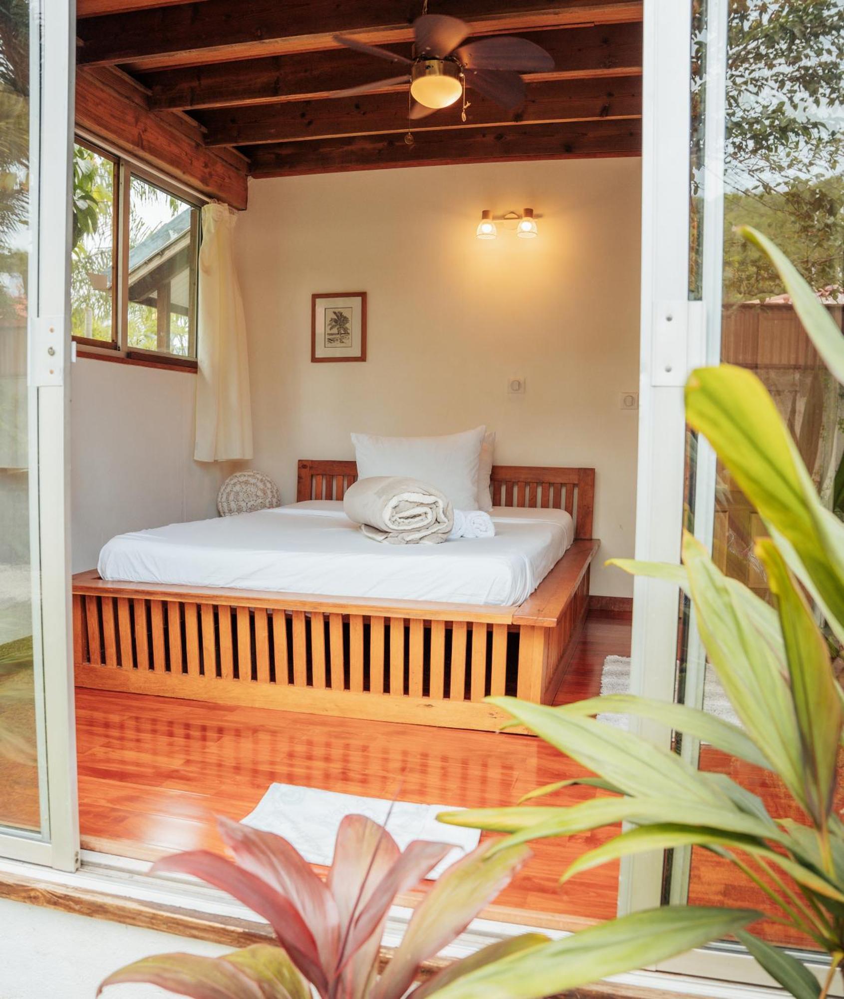Tema'E Beach House Temae Экстерьер фото
